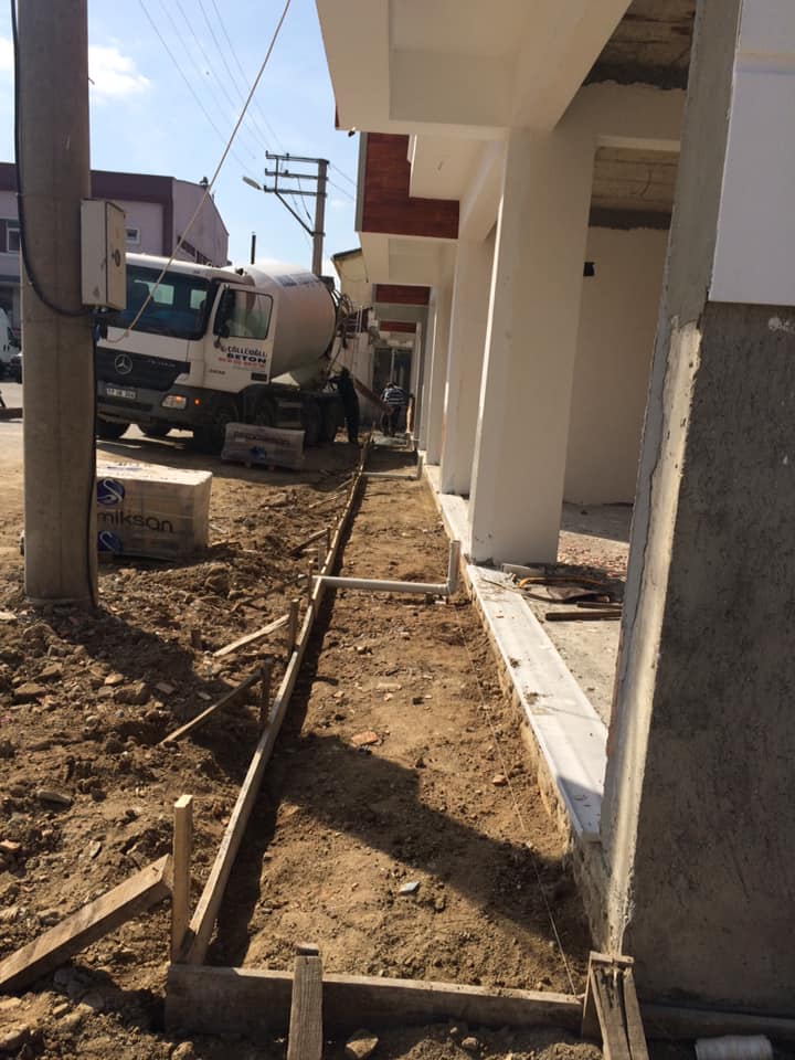 ÇARŞI 4. ETAP PROJE İNŞAATI KALDIRIM BETON ÇALIŞMASI
