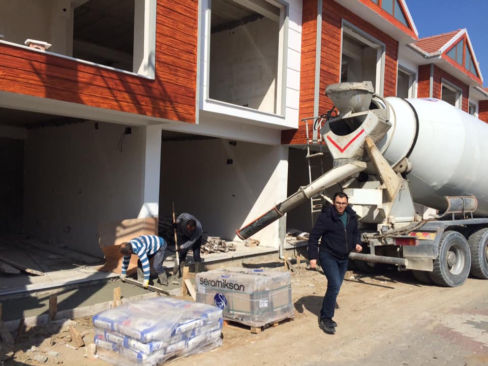 ÇARŞI 4. ETAP PROJE İNŞAATI KALDIRIM BETON ÇALIŞMASI