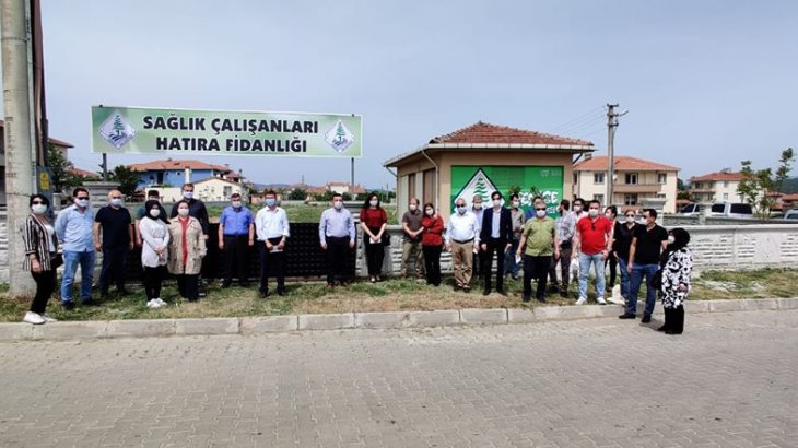 YENİCE BELEDİYESİNDEN BİR İLK DAHA  SAĞLIK ÇALIŞANLARI HATIRA FİDANLIĞI